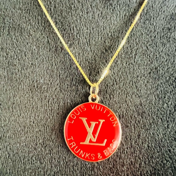 LV zipper pull necklace - Picture 2 of 2